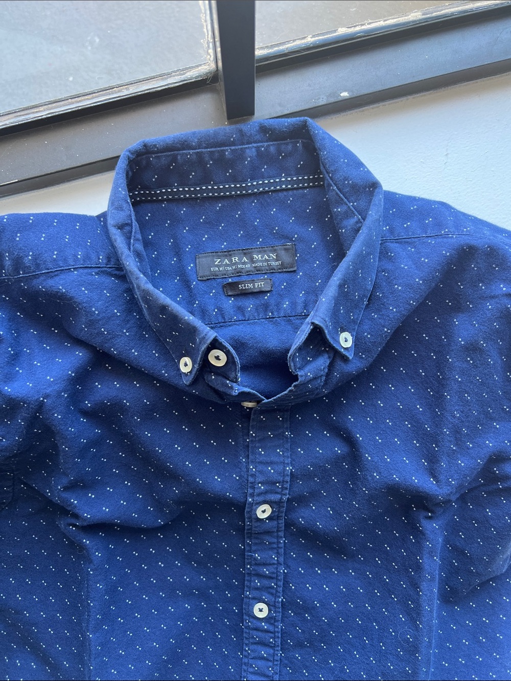 Zara Navy Short Sleeve Button-Down with Micro Dot Print - Picture 7 of 10